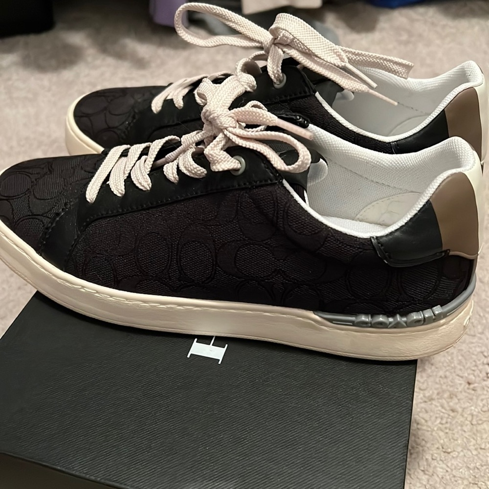 Coach men’s signature sneaker